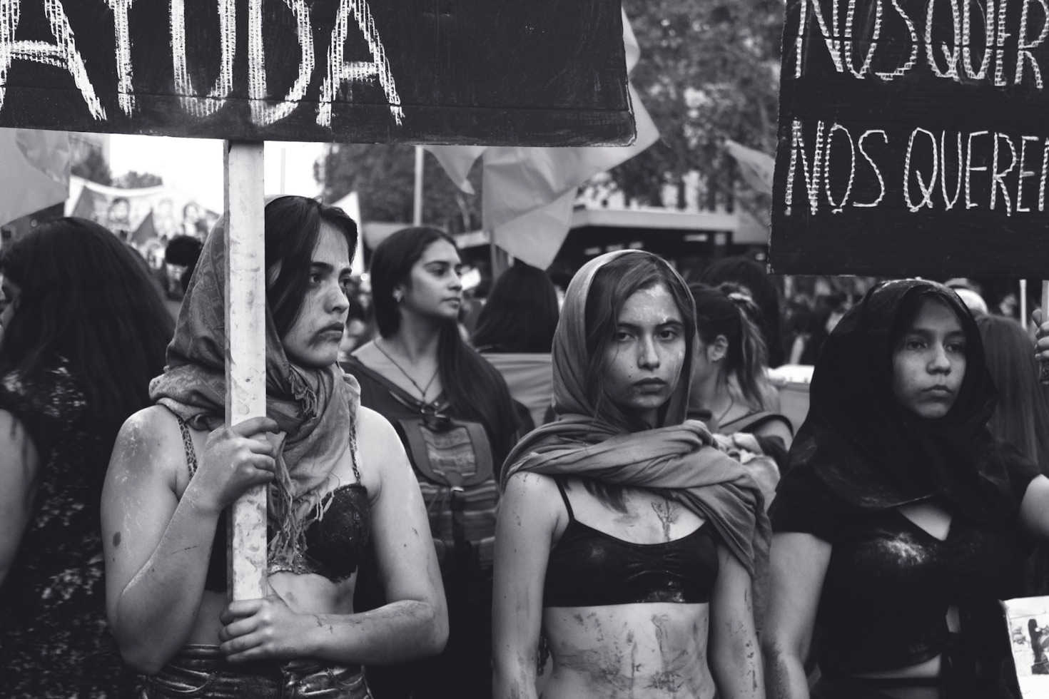 Niñas y adolescentes: protegiendo su futuro